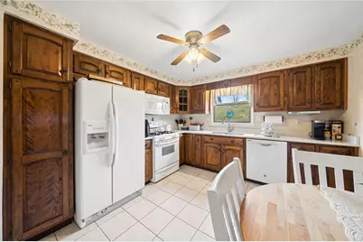113 Skyview Dr, Penn Twp, PA 15644 - Photo 10