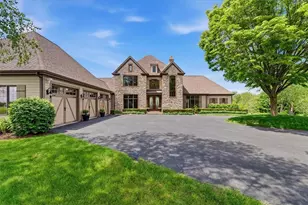 524 Paracca Ln, Franklin Township, PA 16123 - Photo 1