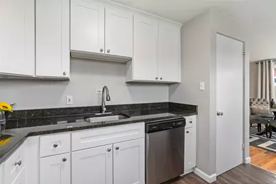 43 Woodridge Dr, Carnegie, PA 15106 - Photo 8