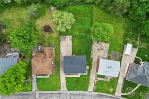 43 Woodridge Dr, Carnegie, PA 15106 - Photo 22