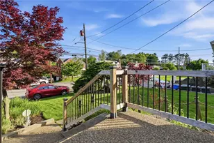 627 Greenlee Rd, Pittsburgh, PA 15227 - Photo 4