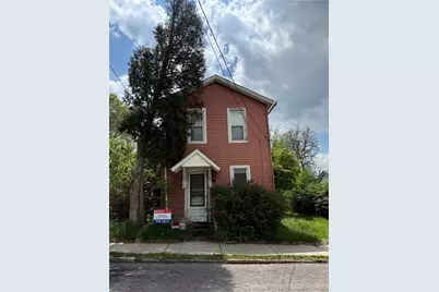 482 Hull St, Sharon, PA 16146 - Photo 1