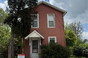 482 Hull St, Sharon, PA 16146 - Photo 1