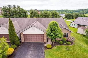 3 Medinah Ct, Hempfield Township, PA 15601 - Photo 2