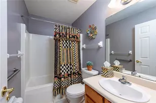 3 Medinah Ct, Hempfield Township, PA 15601 - Photo 12