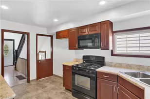 2355 E Beckert Ave, Pittsburgh, PA 15212 - Photo 12