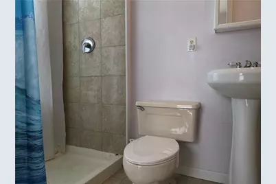328 W Poplar St, Grove City Boro, PA 16127 - Photo 32