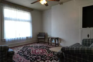 328 W Poplar St, Grove City Boro, PA 16127 - Photo 14