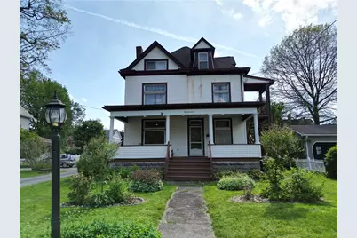 328 W Poplar St, Grove City Boro, PA 16127 - Photo 1