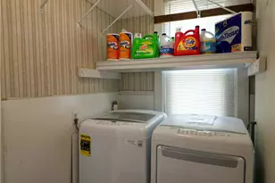 328 W Poplar St, Grove City Boro, PA 16127 - Photo 28