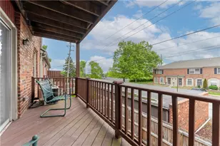 692 Robinwood Dr, Scott Township, PA 15216 - Photo 20