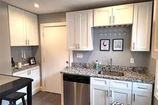 610 52nd St, Pittsburgh, PA 15201 - Photo 8