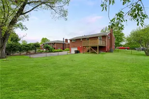 442 Englewood Dr, Ross Twp, PA 15237 - Photo 34