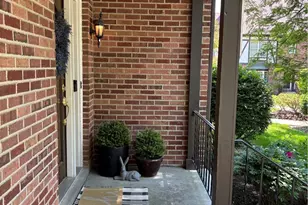 618 Kingsberry Cir, Pittsburgh, PA 15234 - Photo 2