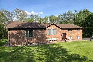 133 Woodcrest Rd, Oakland Township, PA 16002 - Photo 2