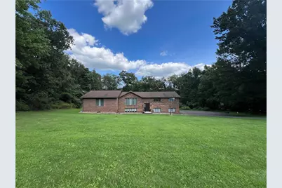 133 Woodcrest Rd, Oakland Township, PA 16002 - Photo 2