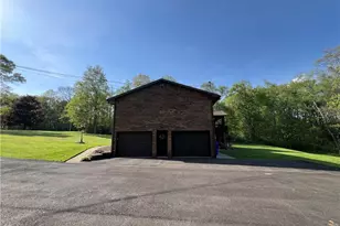 133 Woodcrest Rd, Oakland Township, PA 16002 - Photo 32