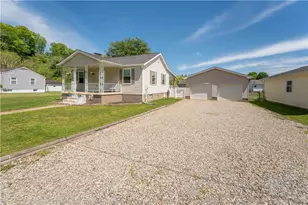 4 Oak St, Clarksville, PA 15322 - Photo 2