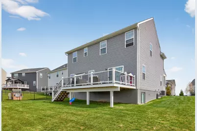 621 Burberry Boulevard, Jackson Township, PA 16063 - Photo 4
