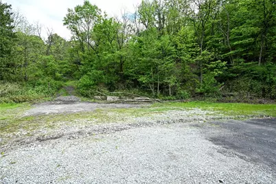 3810 Crooked Run Rd, North Versailles, PA 15137 - Photo 26