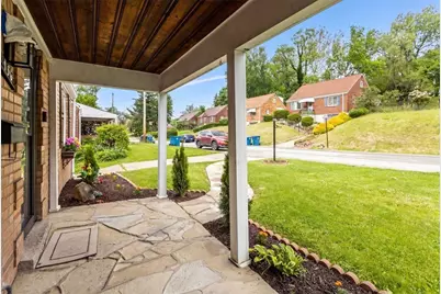 136 Harvard Dr, Pittsburgh, PA 15235 - Photo 2