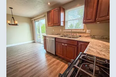 126 Cornell Dr, Center Township, PA 16001 - Photo 12