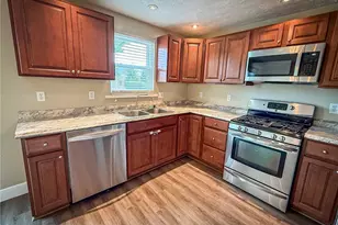 126 Cornell Dr, Center Township, PA 16001 - Photo 10