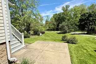 45 Acheson Ave, Washington, PA 15301 - Photo 6