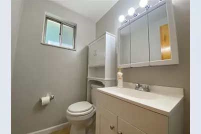 439 Crestview Dr, Pittsburgh, PA 15239 - Photo 20