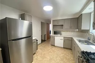 439 Crestview Dr, Pittsburgh, PA 15239 - Photo 10
