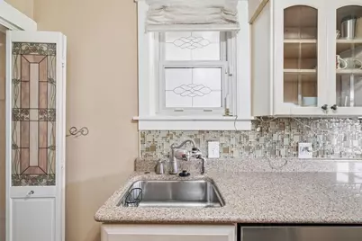 2208 Delaware Ave, Pittsburgh, PA 15218 - Photo 12