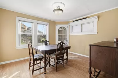 2208 Delaware Ave, Pittsburgh, PA 15218 - Photo 8