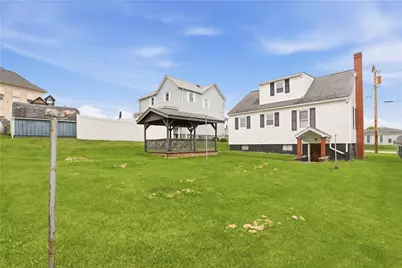 214 S Sycamore St, Mt Pleasant Boro, PA 15666 - Photo 6