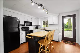3633 Ashland Dr, Bethel Park, PA 15102 - Photo 22