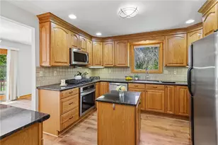 2621 Hunters Point Dr, Pittsburgh, PA 15090 - Photo 12