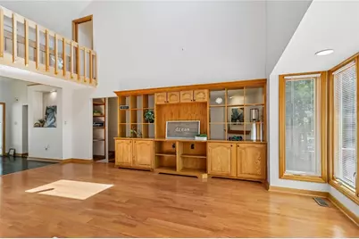 2621 Hunters Point Dr, Pittsburgh, PA 15090 - Photo 6
