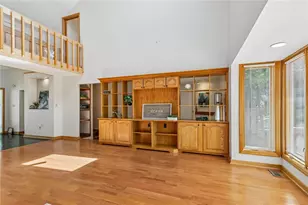 2621 Hunters Point Dr, Pittsburgh, PA 15090 - Photo 6