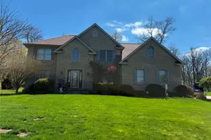 1040 Cross Creek Dr, South Union Township, PA 15401 - Photo 1
