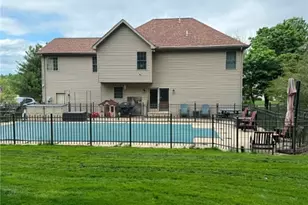 1040 Cross Creek Dr, South Union Township, PA 15401 - Photo 36