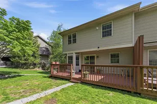 250 The Pines Dr, Scott Township, PA 15243 - Photo 24