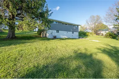 3862 State Route 31, Donegal, PA 15628 - Photo 36
