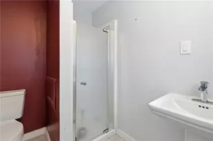 332 Old Farm Rd, Pittsburgh, PA 15228 - Photo 16