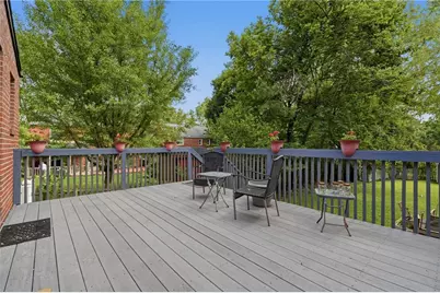 332 Old Farm Rd, Pittsburgh, PA 15228 - Photo 38