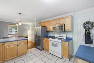 332 Old Farm Rd, Pittsburgh, PA 15228 - Photo 12