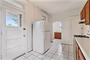 5878 Burchfield Ave, Pittsburgh, PA 15217 - Photo 10