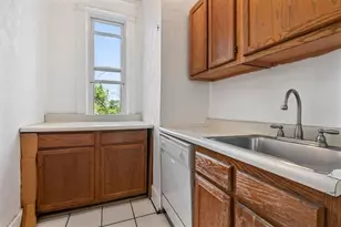 5878 Burchfield Ave, Pittsburgh, PA 15217 - Photo 12