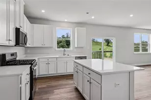 1099 Peachtree Rd, Scott Township, PA 15106 - Photo 2