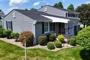 108 Oberlin Dr, Center Township, PA 16001 - Photo 2