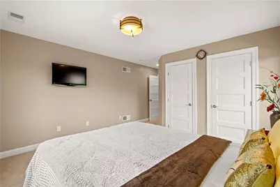 1820 Winchester Dr, Pittsburgh, PA 15241 - Photo 38