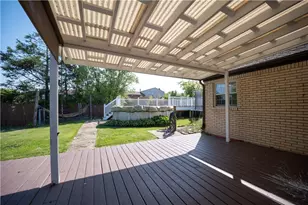 1805 Horizon Dr, White Oak, PA 15131 - Photo 24